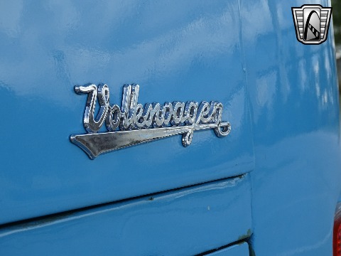 1995 Volkswagen Bus image 47