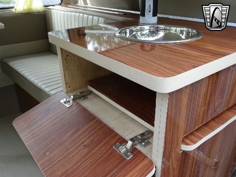 1995 Volkswagen Bus image 73