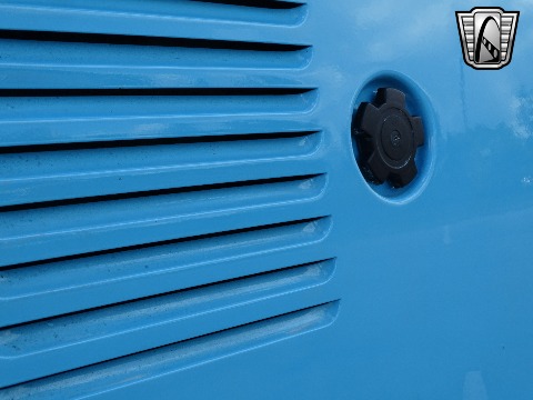 1995 Volkswagen Bus image 48