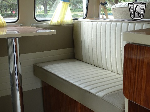 1995 Volkswagen Bus image 75