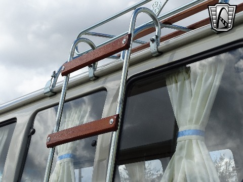 1995 Volkswagen Bus image 53