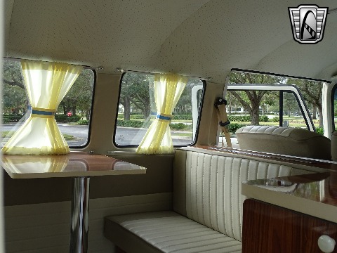 1995 Volkswagen Bus image 80