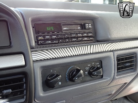 1994 Ford F150 image 99