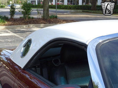 2004 Ford Thunderbird image 85