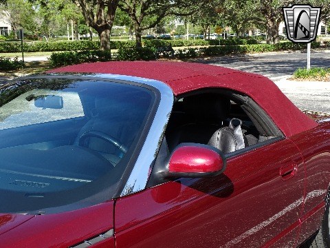 2004 Ford Thunderbird image 86