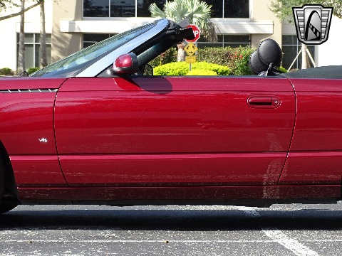 2004 Ford Thunderbird image 35