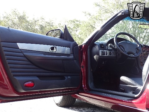 2004 Ford Thunderbird image 94