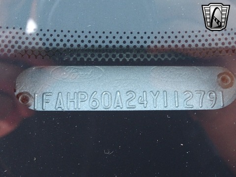 2004 Ford Thunderbird image 127