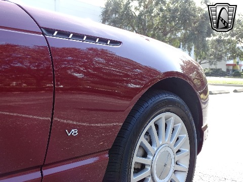 2004 Ford Thunderbird image 78