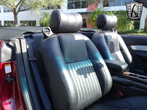 2004 Ford Thunderbird image 106