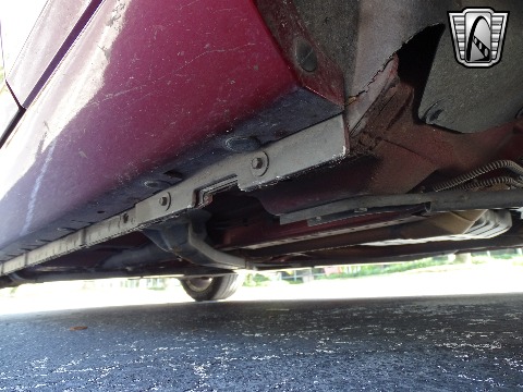 2004 Ford Thunderbird image 132