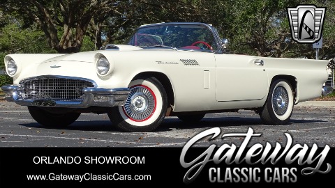 1957 Ford Thunderbird image 2