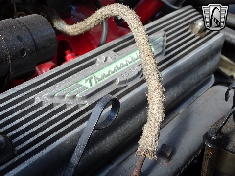 1957 Ford Thunderbird image 134