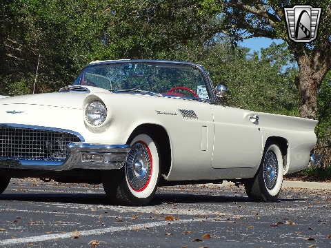 1957 Ford Thunderbird image 57