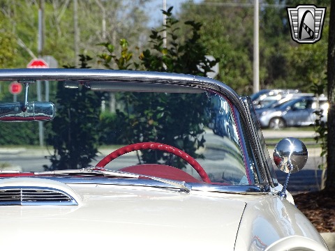 1957 Ford Thunderbird image 32