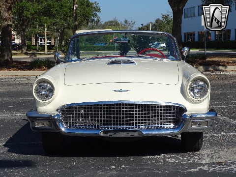 1957 Ford Thunderbird image 7
