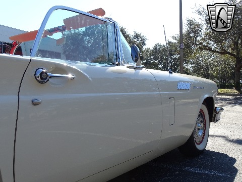 1957 Ford Thunderbird image 87