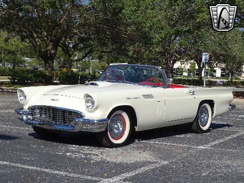 1957 Ford Thunderbird image 10