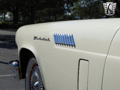 1957 Ford Thunderbird image 65