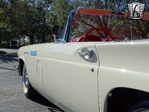 1957 Ford Thunderbird image 68