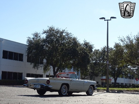 1957 Ford Thunderbird image 95