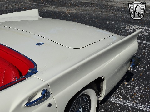 1957 Ford Thunderbird image 70