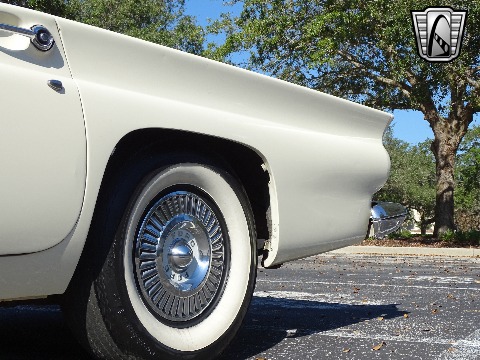 1957 Ford Thunderbird image 72