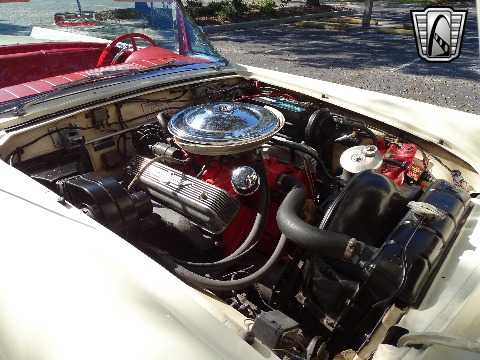 1957 Ford Thunderbird image 128