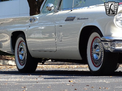 1957 Ford Thunderbird image 52