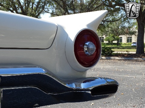 1957 Ford Thunderbird image 79