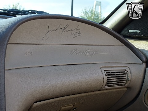 2001 Ford Mustang image 111