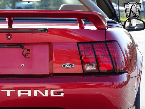 2001 Ford Mustang image 38