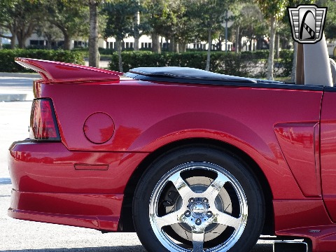 2001 Ford Mustang image 39