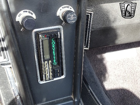 1966 Chevrolet Corvette image 109