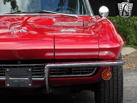 1966 Chevrolet Corvette image 32