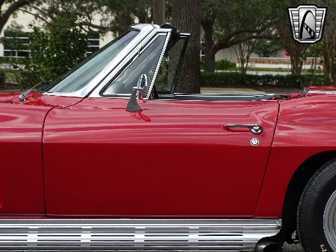 1966 Chevrolet Corvette image 35