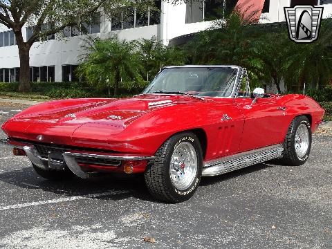 1966 Chevrolet Corvette image 10