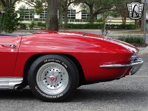 1966 Chevrolet Corvette image 36