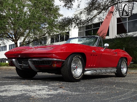 1966 Chevrolet Corvette image 11