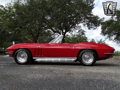 1966 Chevrolet Corvette image 14