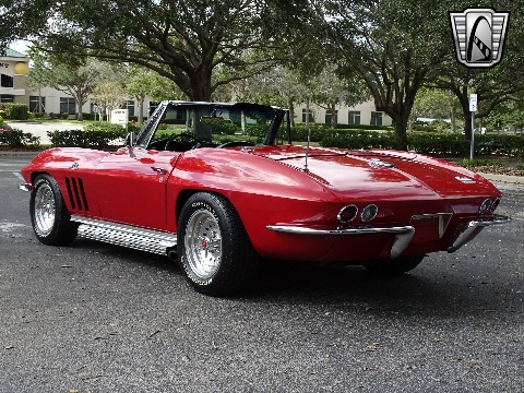 1966 Chevrolet Corvette image 16