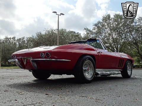 1966 Chevrolet Corvette image 23
