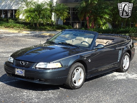 1999 Ford Mustang image 9