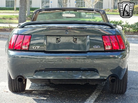 1999 Ford Mustang image 19