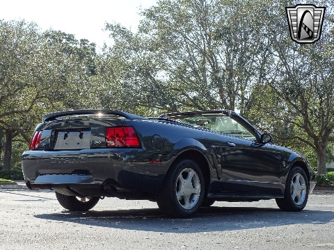 1999 Ford Mustang image 23