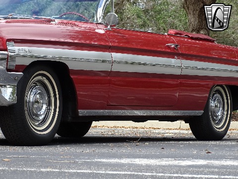 1961 Oldsmobile Starfire image 57