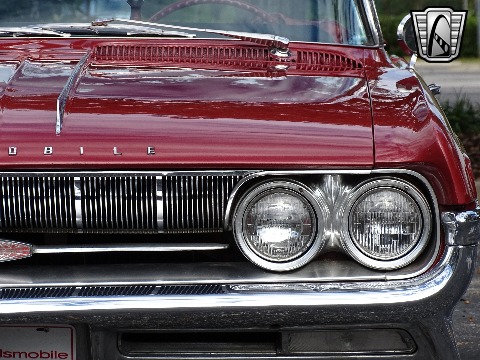 1961 Oldsmobile Starfire image 32