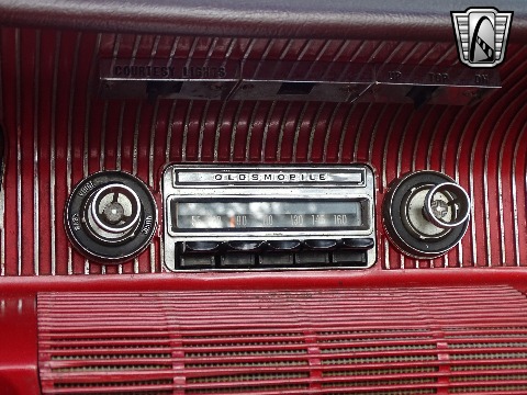 1961 Oldsmobile Starfire image 113