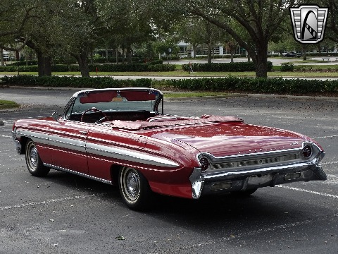 1961 Oldsmobile Starfire image 15