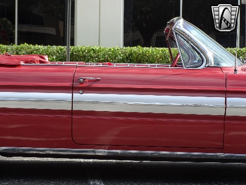 1961 Oldsmobile Starfire image 42